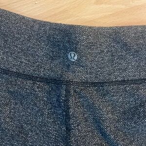 3/4 length lululemon workout leggings. GUC